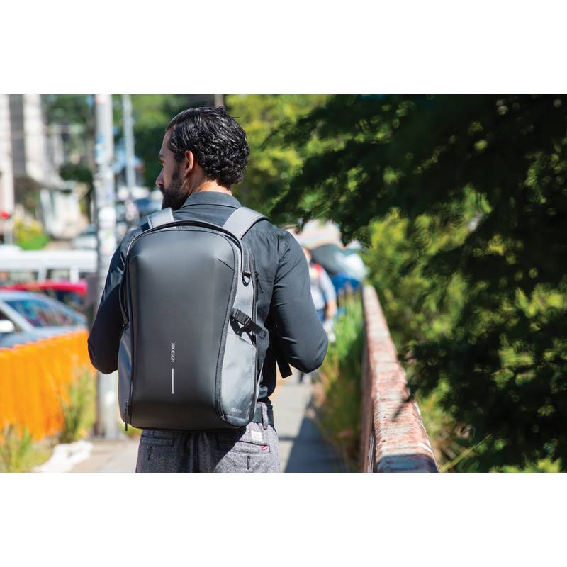 Batoh Bizz, sivá antracitová - čierna Batoh Bizz, sivá antracitová - čierna