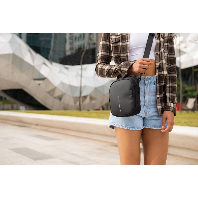 Ledvinka Boxy Sling, černá Ledvinka Boxy Sling, černá