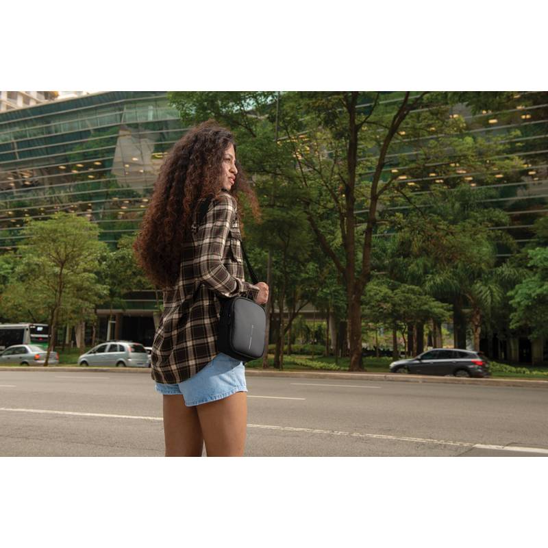 Ledvinka Boxy Sling, černá Ledvinka Boxy Sling, černá