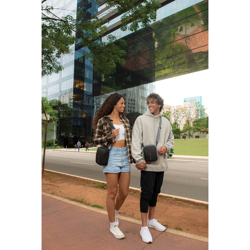 Ledvinka Boxy Sling, černá Ledvinka Boxy Sling, černá