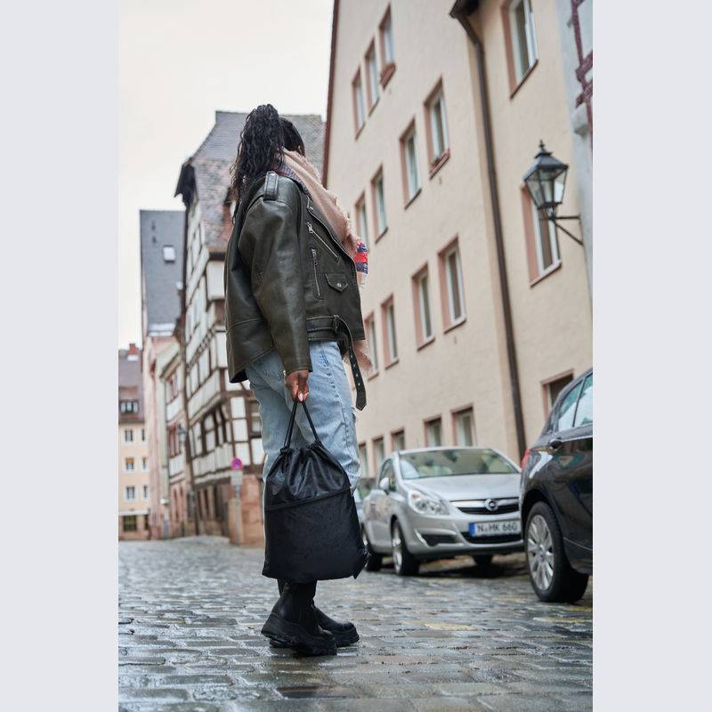 Vrecuško z recyklovateľných plastov RPET, čierna Vrecuško z recyklovateľných plastov RPET, čierna