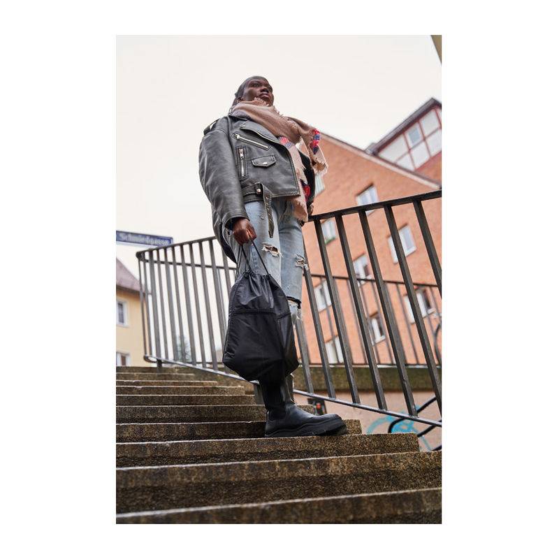 Vrecuško z recyklovateľných plastov RPET, čierna Vrecuško z recyklovateľných plastov RPET, čierna