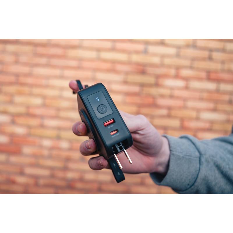 Nabíjačka Urban Vitamin Saratoga 5 in 1, čierna Nabíjačka Urban Vitamin Saratoga 5 in 1, čierna