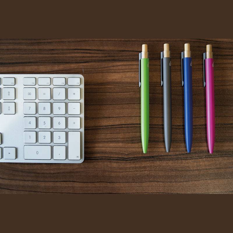 Recyklované hliníkové kuličkové pero, černá Recyklované hliníkové kuličkové pero, černá