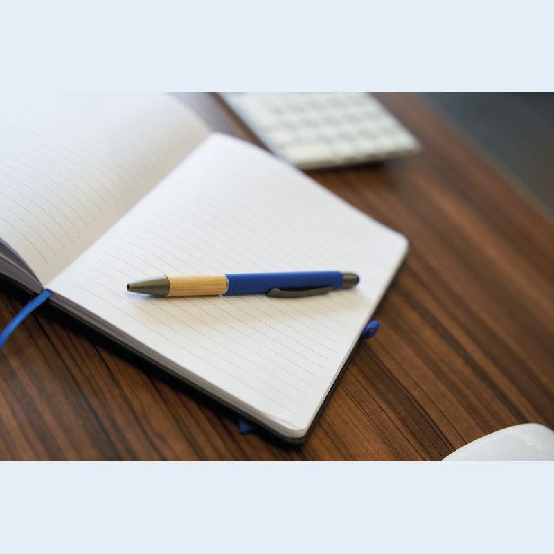 Poznámkový blok A5 s barevným gravírem, modrá Poznámkový blok A5 s barevným gravírem, modrá