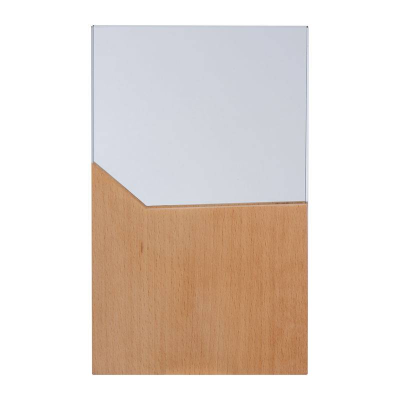 Trofej s dřevěným podstavcem, hnědá béžová Trofej s dřevěným podstavcem, hnědá béžová