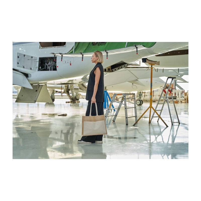 Jutová taška s přední kapsou, hnědá béžová Jutová taška s přední kapsou, hnědá béžová