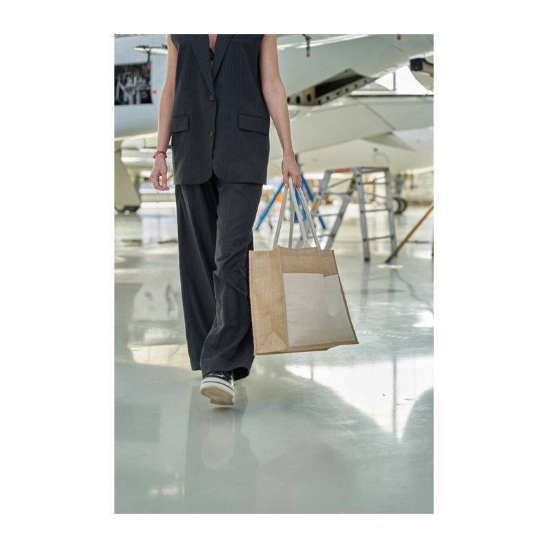 Jutová taška s přední kapsou, hnědá béžová Jutová taška s přední kapsou, hnědá béžová