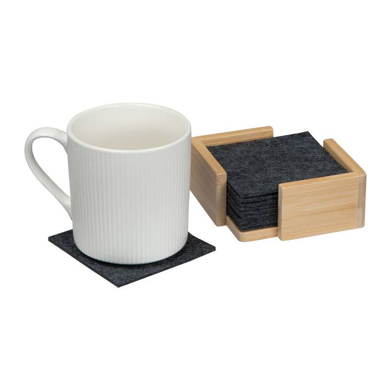 15 plstených podložiek v bambusovom stojane, sivá - hnedá 15 plstených podložiek v bambusovom stojane, sivá - hnedá