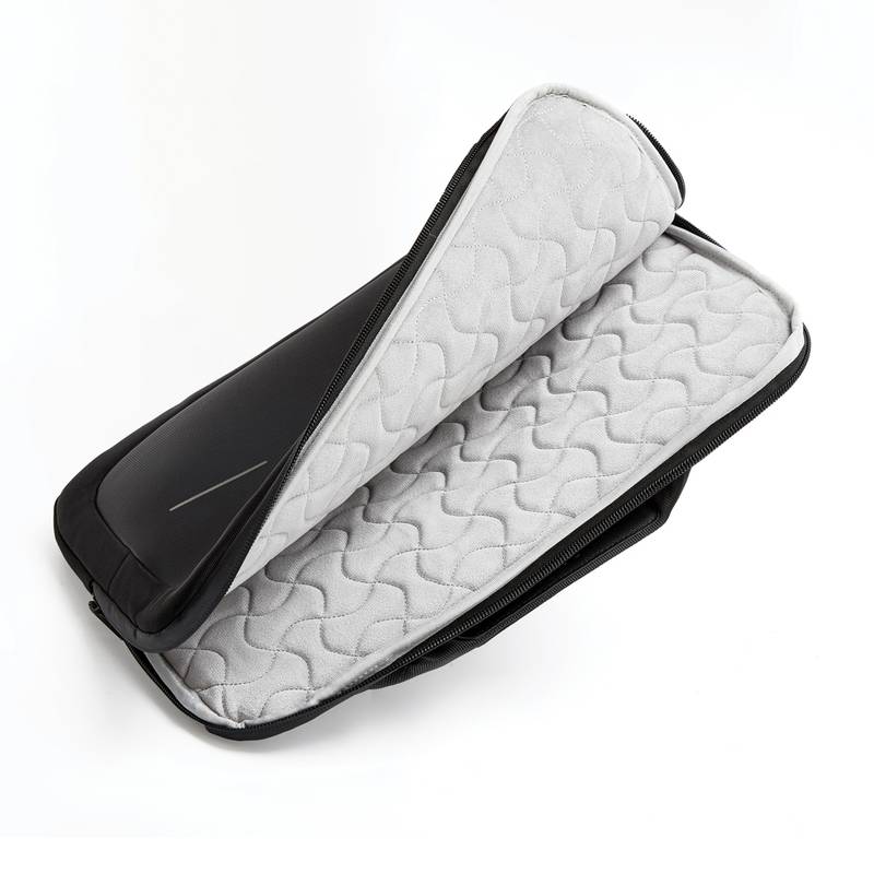 Taška na 14" notebook XD Design, čierna Taška na 14" notebook XD Design, čierna