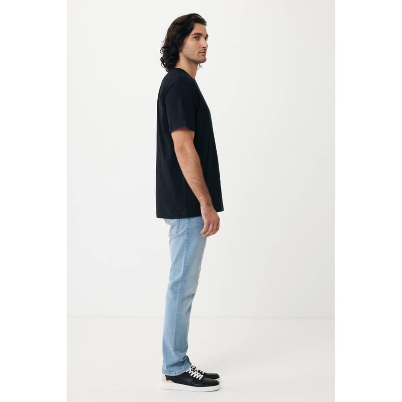 Tričko Iqoniq Kakadu relaxed fit, čierna, L Tričko Iqoniq Kakadu relaxed fit, čierna, L