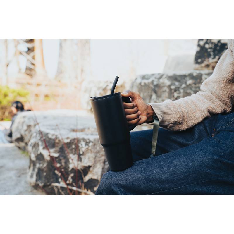 Embrace deluxe RCS hrnček 900 ml z nerezovej ocele, čierna Embrace deluxe RCS hrnček 900 ml z nerezovej ocele, čierna