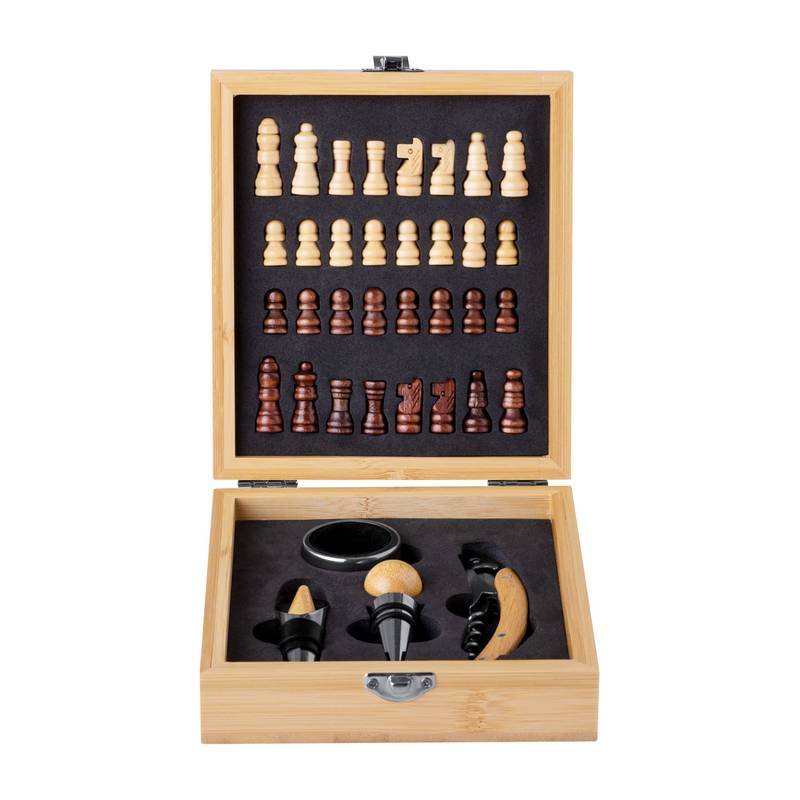 Paluk šachy se sadou na víno, hnědá Paluk šachy se sadou na víno, hnědá