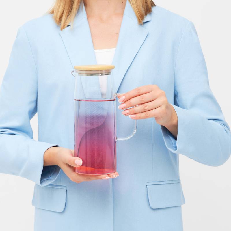 Skleněná karafa BAMBOO PITCHER, hnědá Skleněná karafa BAMBOO PITCHER, hnědá