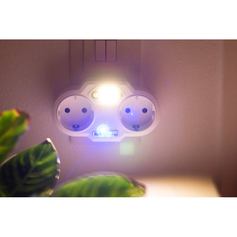 Zásuvný napájecí zdroj USB s nočním světlem ENDLESS POWER NIGHT, bílá Zásuvný napájecí zdroj USB s nočním světlem ENDLESS POWER NIGHT, bílá