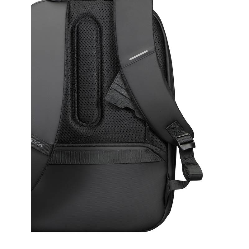 Nedobytný batoh Bobby Edge, čierna Nedobytný batoh Bobby Edge, čierna