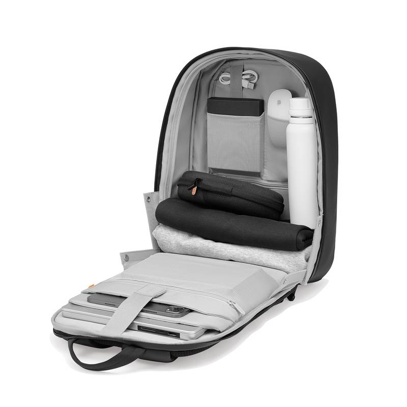 Nedobytný batoh Bobby Edge, čierna Nedobytný batoh Bobby Edge, čierna