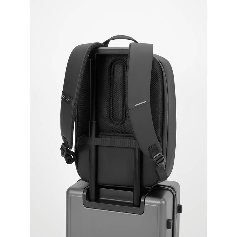 Nedobytný batoh Bobby Edge, čierna Nedobytný batoh Bobby Edge, čierna