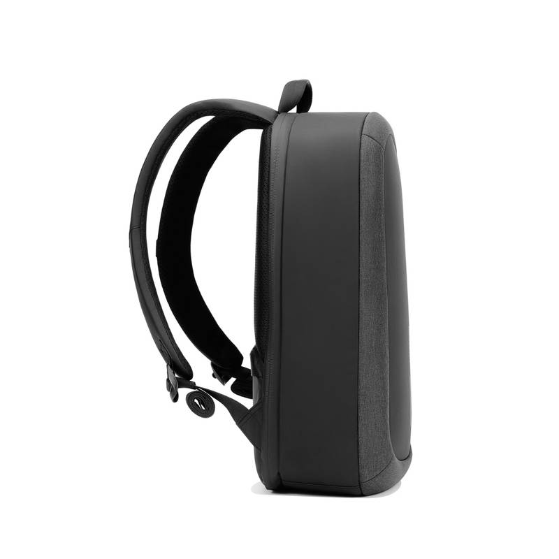 Nedobytný batoh Bobby Edge, čierna Nedobytný batoh Bobby Edge, čierna