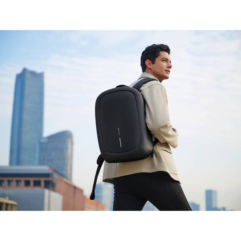 Nedobytný batoh Bobby Edge, čierna Nedobytný batoh Bobby Edge, čierna