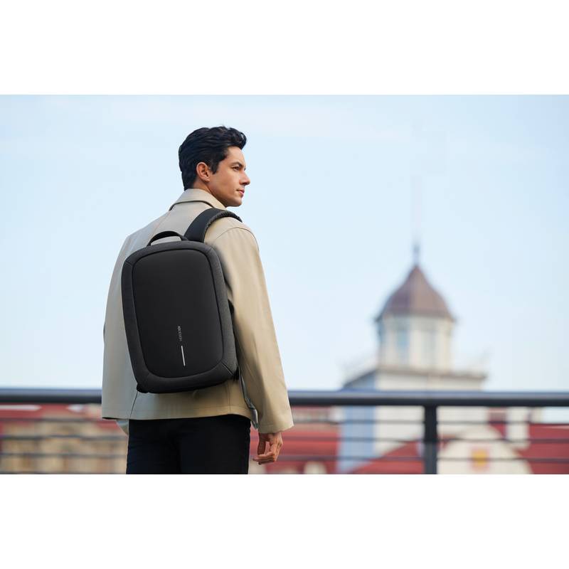 Nedobytný batoh Bobby Edge, čierna Nedobytný batoh Bobby Edge, čierna