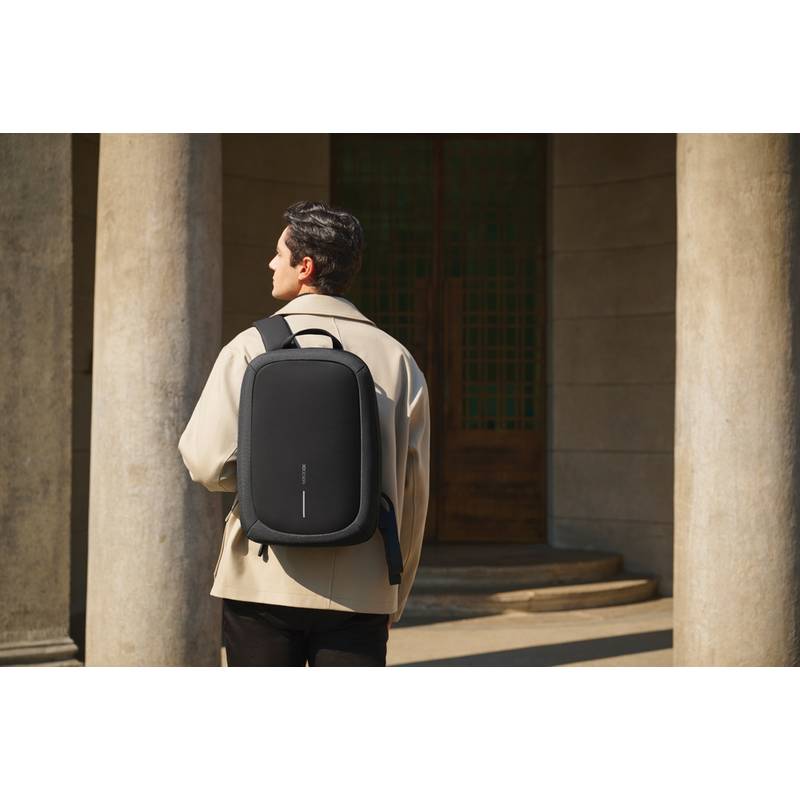 Nedobytný batoh Bobby Edge, čierna Nedobytný batoh Bobby Edge, čierna