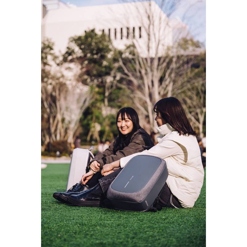 Nedobytný batoh Bobby Edge, čierna Nedobytný batoh Bobby Edge, čierna