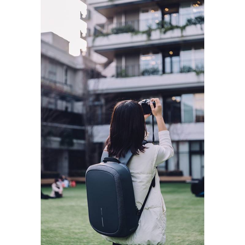 Nedobytný batoh Bobby Edge, čierna Nedobytný batoh Bobby Edge, čierna