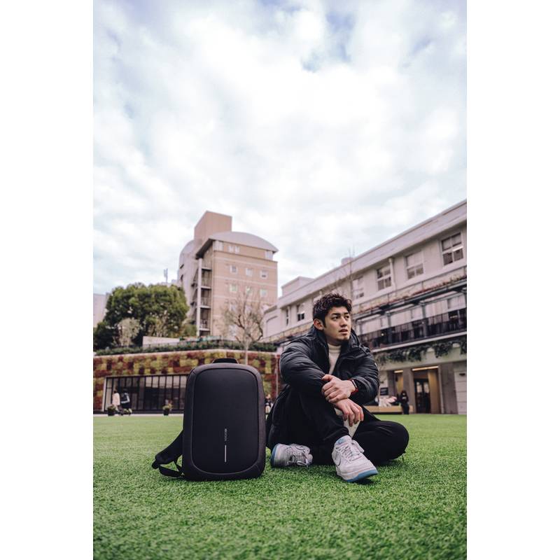 Nedobytný batoh Bobby Edge, čierna Nedobytný batoh Bobby Edge, čierna