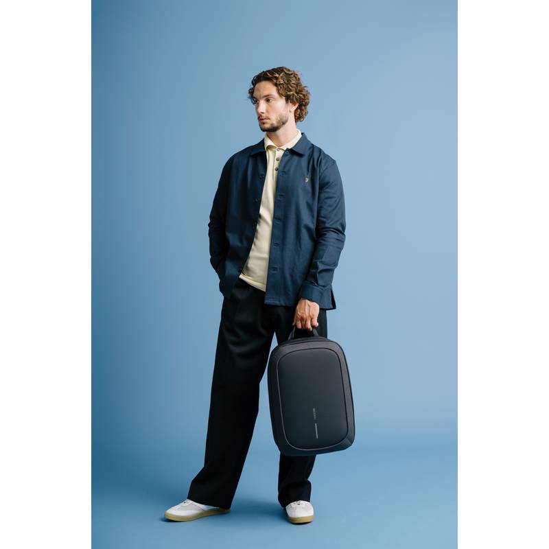 Nedobytný batoh Bobby Edge, čierna Nedobytný batoh Bobby Edge, čierna