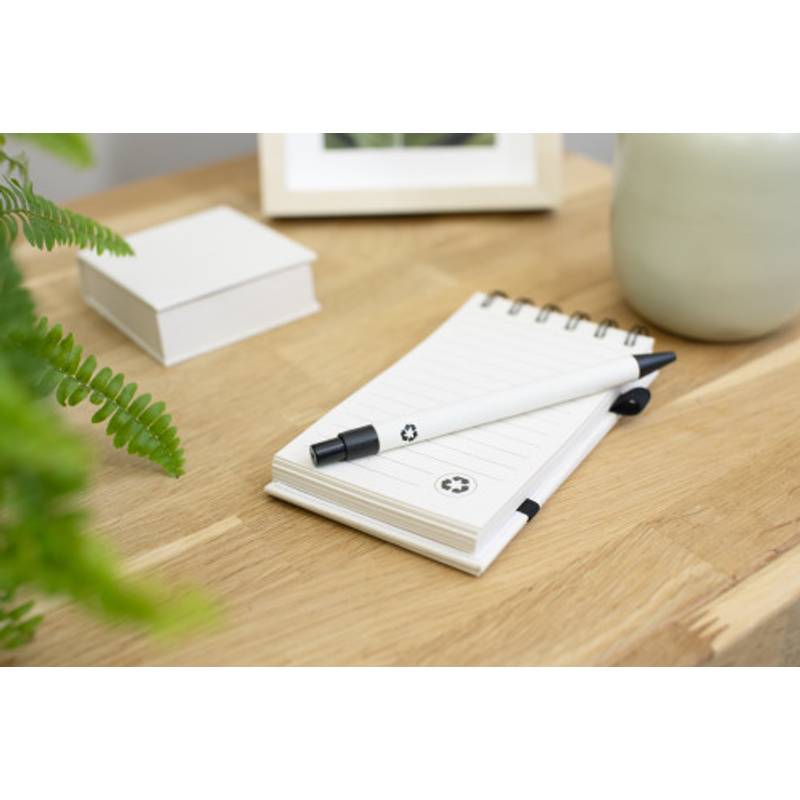 Zápisník z recyklovaného mléka Martha, černá - bílá Zápisník z recyklovaného mléka Martha, černá - bílá