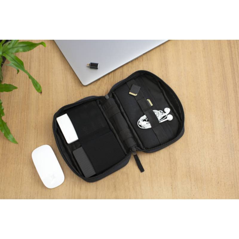 rPEt 300D polyesterové cestovní pouzdro Calix, černá rPEt 300D polyesterové cestovní pouzdro Calix, černá