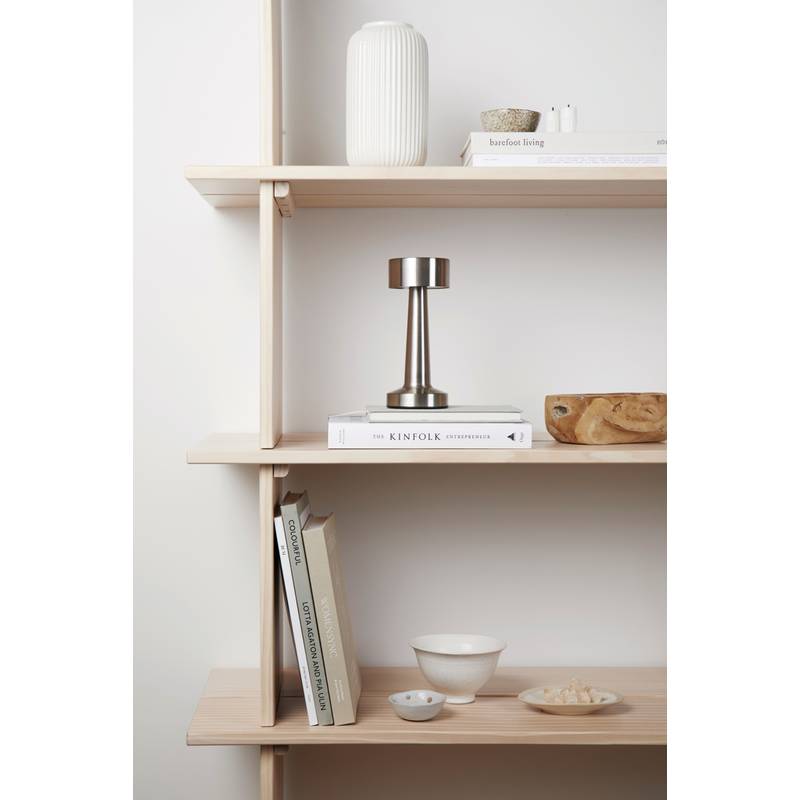 Stolní lampa VINGA Maris z RCS recykl. ABS, šedá stříbrná Stolní lampa VINGA Maris z RCS recykl. ABS, šedá stříbrná