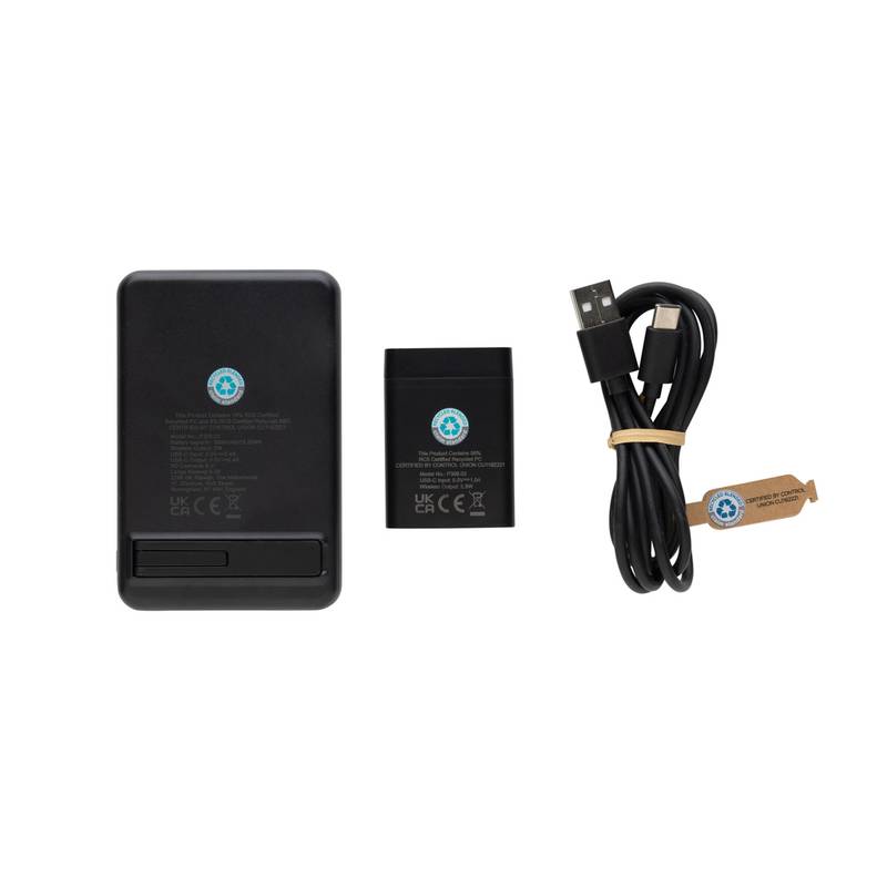 Nabíjačka 5000mAh 3v1 Powerbase z RCS recykl. plastu, čierna Nabíjačka 5000mAh 3v1 Powerbase z RCS recykl. plastu, čierna