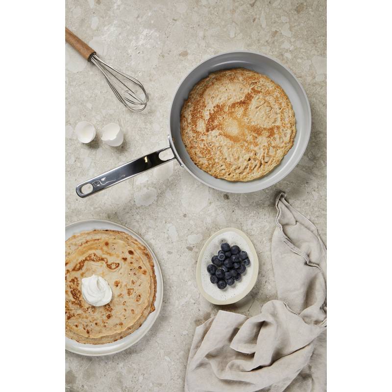 Pánev 25cm VINGA Alte z RCS recykl. hliníku, hnědá béžová Pánev 25cm VINGA Alte z RCS recykl. hliníku, hnědá béžová