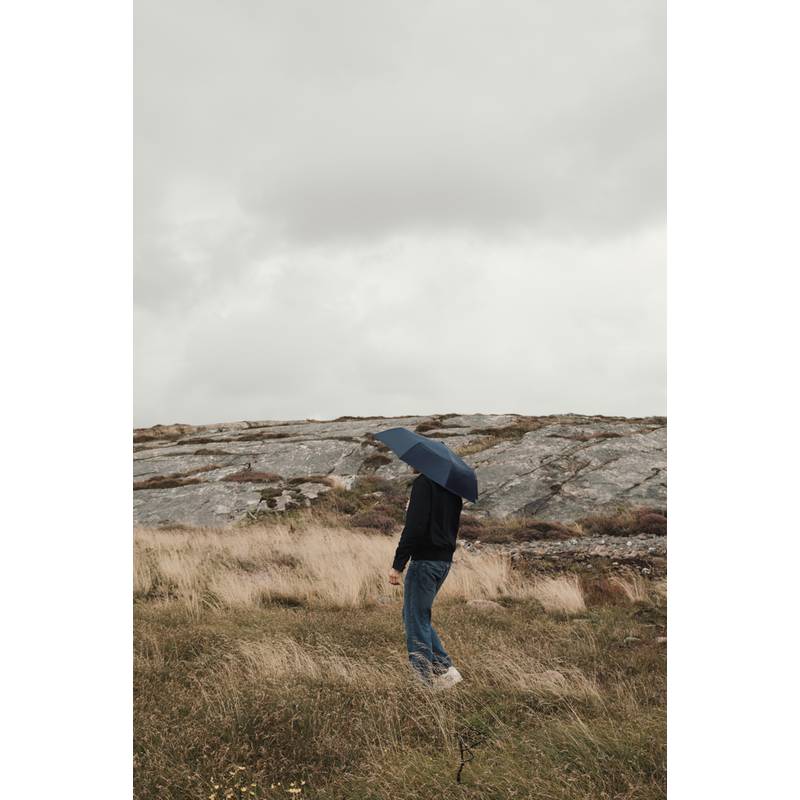 21" dáždnik VINGA Baltimore z RPET AWARE™, modrá 21" dáždnik VINGA Baltimore z RPET AWARE™, modrá