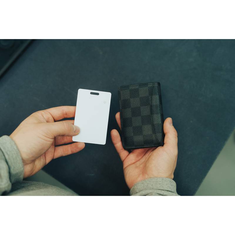 Karta s lokátorom Findcard z RCS recykl. plastu, biela Karta s lokátorom Findcard z RCS recykl. plastu, biela