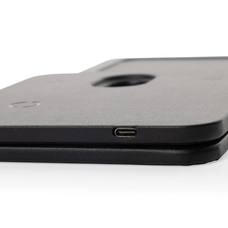 Bezdrôtová stolná nabíjačka Swiss Peak 3v1 z RCS recykl. PU, čierna Bezdrôtová stolná nabíjačka Swiss Peak 3v1 z RCS recykl. PU, čierna