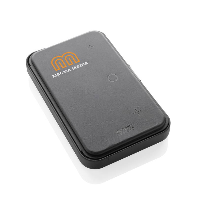 Cestovné puzdro s nabíjačkou 3v1 Swiss Peak z RCS plastu, čierna Cestovné puzdro s nabíjačkou 3v1 Swiss Peak z RCS plastu, čierna