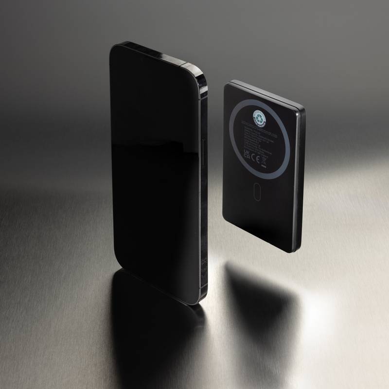 Magnetická powerbanka Orion 5000mAh 5W z RCS hliníka, čierna Magnetická powerbanka Orion 5000mAh 5W z RCS hliníka, čierna