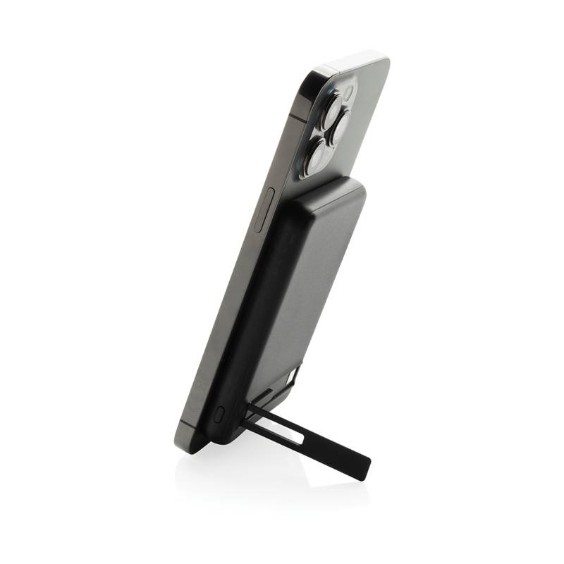 Magnetická powerbanka Zen 5000mAh 5W z RCS plastu a bambusu, čierna Magnetická powerbanka Zen 5000mAh 5W z RCS plastu a bambusu, čierna