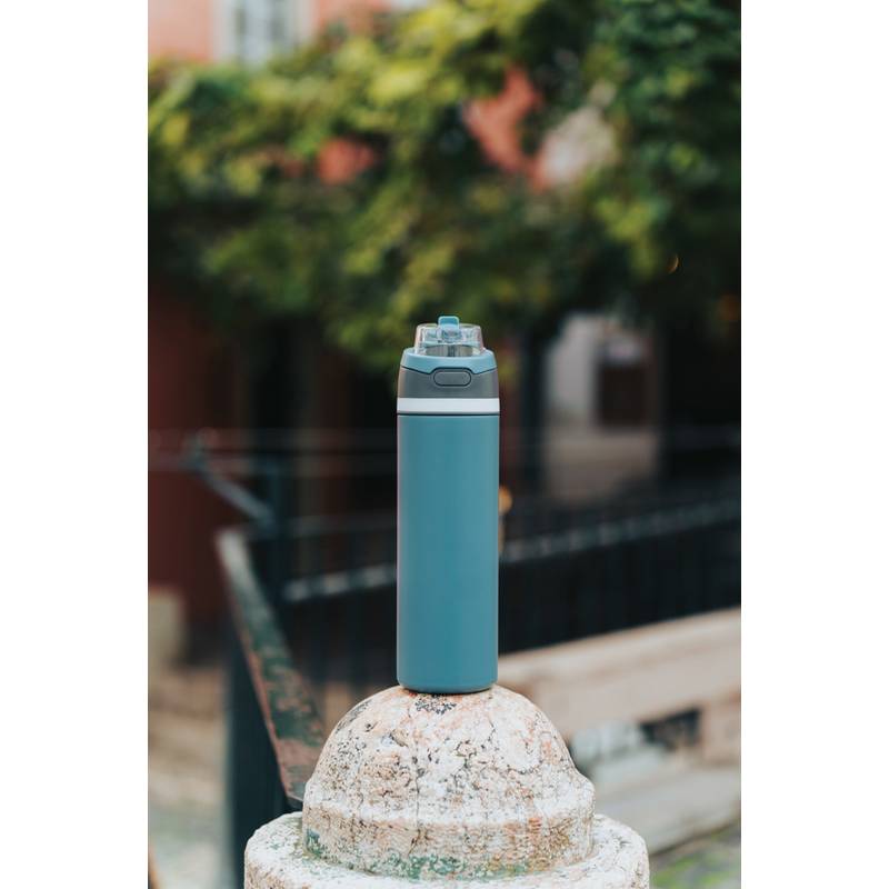 Uzatvárateľná fľaša Omni Sip 700ml z RCS recyklovanej ocele, čierna Uzatvárateľná fľaša Omni Sip 700ml z RCS recyklovanej ocele, čierna