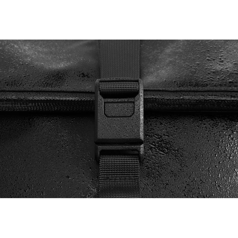 Voděodolný batoh Urban s klopou, šedá - černá Voděodolný batoh Urban s klopou, šedá - černá