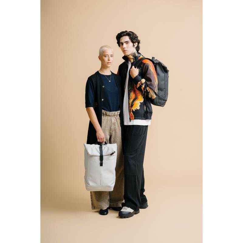 Voděodolný batoh Urban s klopou, šedá - černá Voděodolný batoh Urban s klopou, šedá - černá