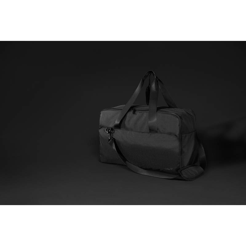 Víkendová taška na 15,6" notebook Swiss Peak z RPET AWARE™, čierna Víkendová taška na 15,6" notebook Swiss Peak z RPET AWARE™, čierna