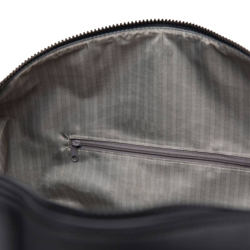 Víkendová taška VINGA Baltimore z RCS, černá Víkendová taška VINGA Baltimore z RCS, černá