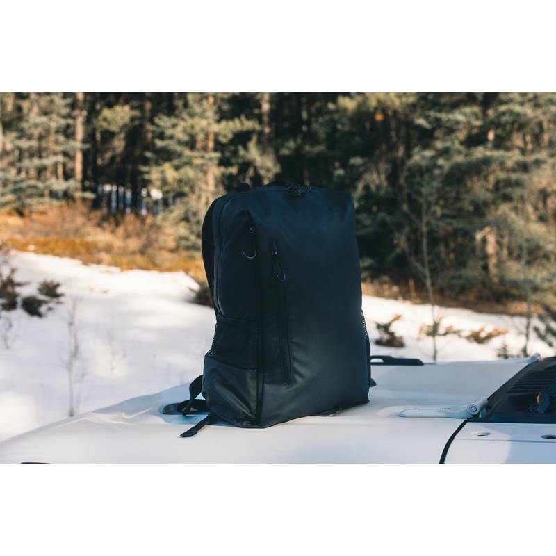 Vodeodolný batoh na 15,6" notebook Lima z RPET AWARE™, čierna Vodeodolný batoh na 15,6" notebook Lima z RPET AWARE™, čierna