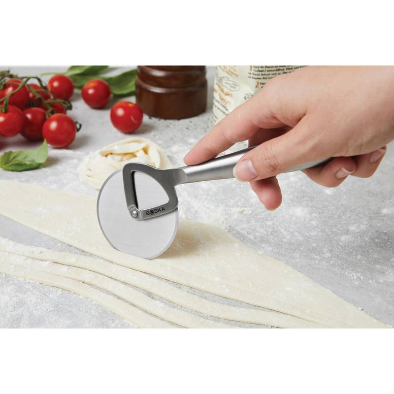 Kráječ na pizzu BOSKA Copenhagen, šedá steel Kráječ na pizzu BOSKA Copenhagen, šedá steel
