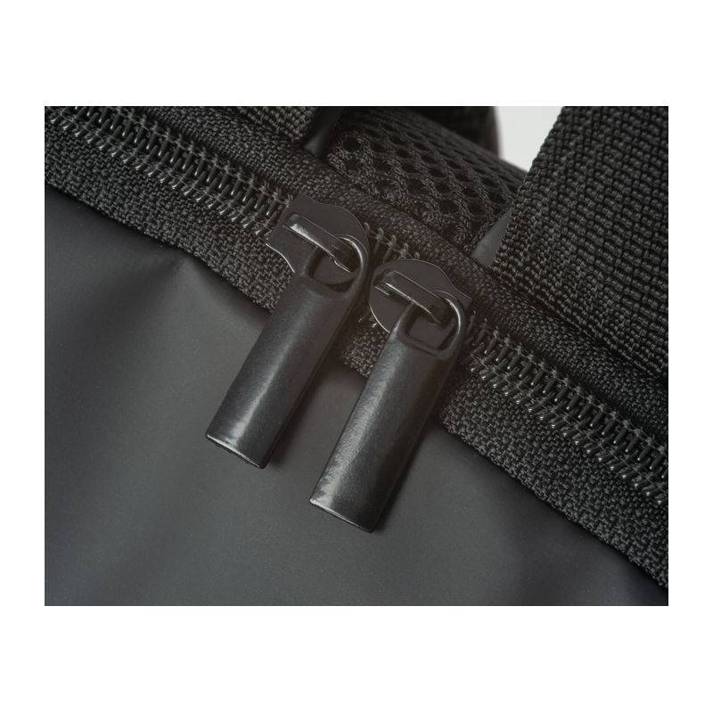 Ruksak CrisMa s nakloneným zipsom, čierna Ruksak CrisMa s nakloneným zipsom, čierna