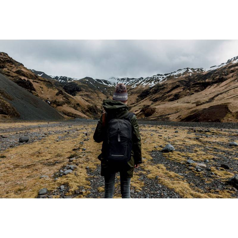 Turistický batoh 18L, černá Turistický batoh 18L, černá